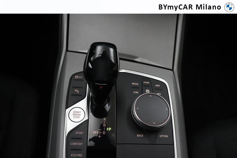 BMW Serie 3 320d Touring mhev 48V xdrive Business Advantage auto https://cdn.bymycar.eu/it-bo/assets/images/vehicles/vo/5322/BMW-SERIE-3-G21-2019-TOURING-jpg-11.jpg