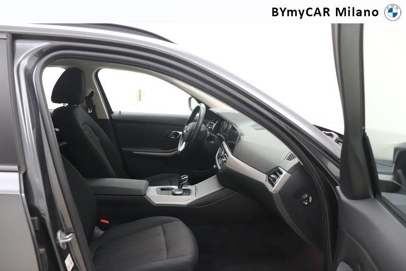 BMW Serie 3 320d Touring mhev 48V xdrive Business Advantage auto https://cdn.bymycar.eu/it-bo/assets/images/vehicles/vo/5322/BMW-SERIE-3-G21-2019-TOURING-jpg-8.jpg