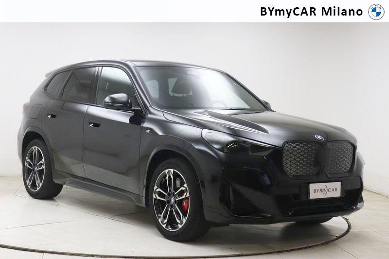 BMW X1 iX1 edrive 20 MSport Pro https://cdn.bymycar.eu/it-bo/assets/images/vehicles/vo/5339/BMW-X1-U11-jpg-5.jpg