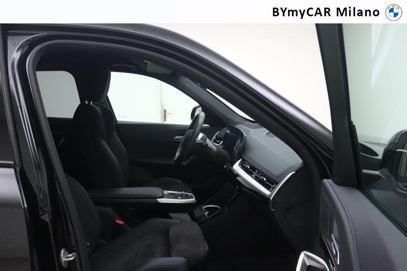 BMW X1 iX1 edrive 20 MSport Pro https://cdn.bymycar.eu/it-bo/assets/images/vehicles/vo/5339/BMW-X1-U11-jpg-8.jpg