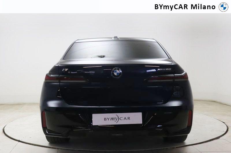 BMW Serie 7 i7 xdrive60 MSport https://cdn.bymycar.eu/it-bo/assets/images/vehicles/vo/5345/BMW-SERIE-7-G70-jpg-3.jpg