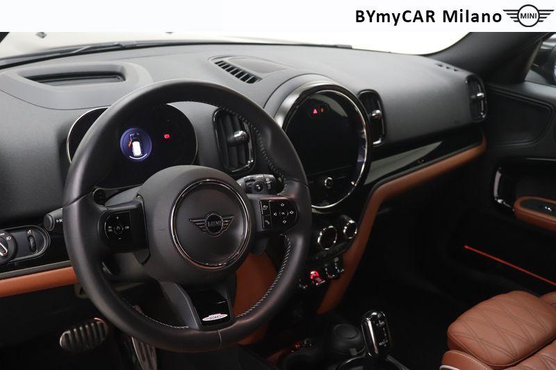 Mini Countryman Mini Countryman 2.0 JCW Essential auto https://cdn.bymycar.eu/it-bo/assets/images/vehicles/vo/5348/MINI-MINI-COUNTRYMAN-F60-2020-jpg-10.jpg