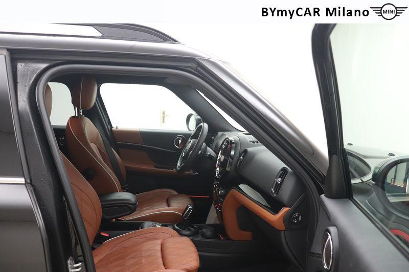 Mini Countryman Mini Countryman 2.0 JCW Essential auto https://cdn.bymycar.eu/it-bo/assets/images/vehicles/vo/5348/MINI-MINI-COUNTRYMAN-F60-2020-jpg-8.jpg