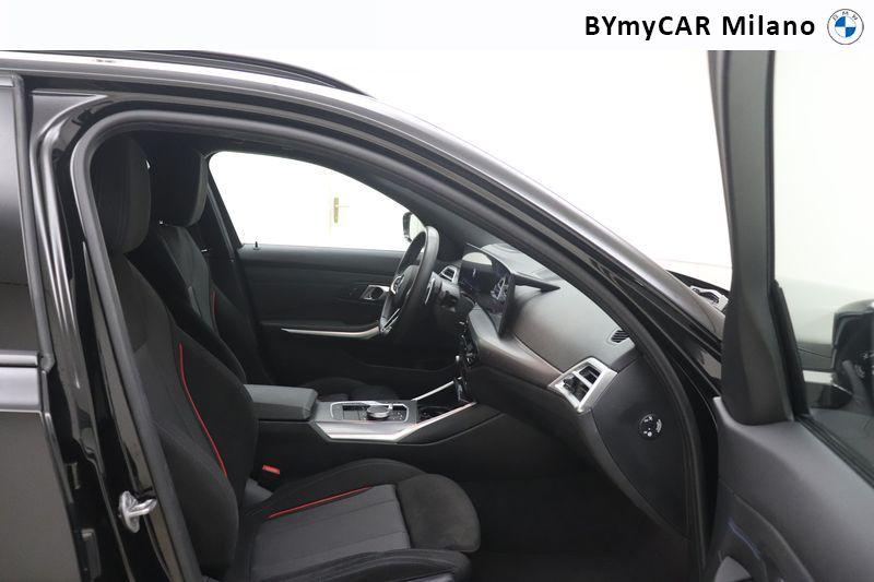 BMW Serie 3 320d Touring mhev 48V xdrive MSport auto https://cdn.bymycar.eu/it-bo/assets/images/vehicles/vo/5363/BMW-SERIE-3-G21-2022-TOURING-jpg-8.jpg