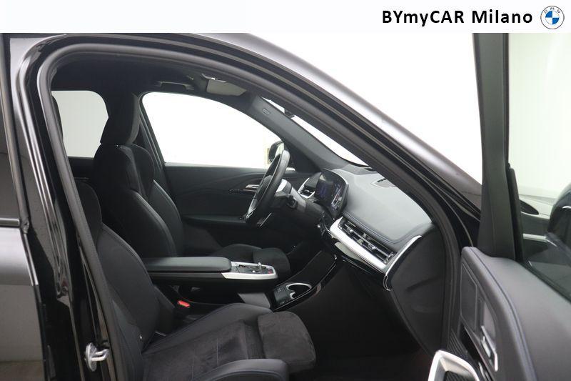 BMW X1 iX1 edrive 20 MSport Pro https://cdn.bymycar.eu/it-bo/assets/images/vehicles/vo/5364/BMW-X1-U11-jpg-8.jpg
