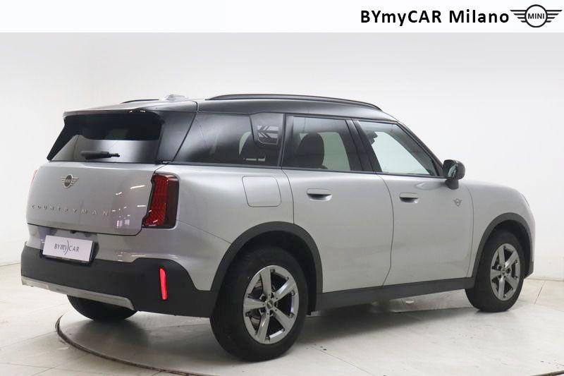 Mini Countryman Mini Countryman 1.5 48V C Classic auto https://cdn.bymycar.eu/it-bo/assets/images/vehicles/vo/5365/MINI-MINI-COUNTRYMAN-U25-jpg-7.jpg