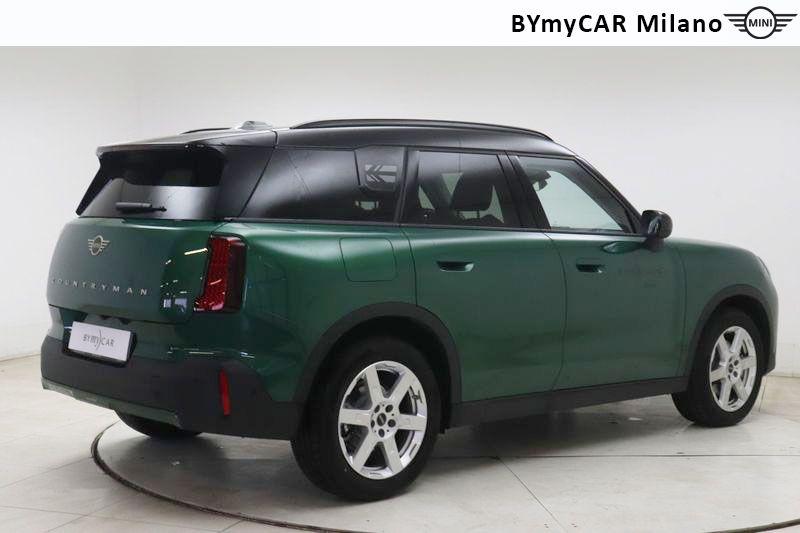 Mini Countryman Mini Countryman 1.5 48V C Classic auto https://cdn.bymycar.eu/it-bo/assets/images/vehicles/vo/5368/MINI-MINI-COUNTRYMAN-U25-jpg-7.jpg