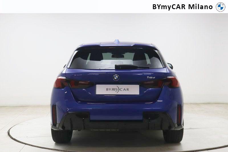 BMW Serie 1 118d MSport Pro auto https://cdn.bymycar.eu/it-bo/assets/images/vehicles/vo/5374/BMW-SERIE-1-F70-jpg-3.jpg