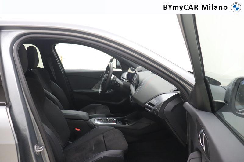 BMW Serie 1 118d MSport Pro auto https://cdn.bymycar.eu/it-bo/assets/images/vehicles/vo/5411/BMW-SERIE-1-F70-jpg-8.jpg