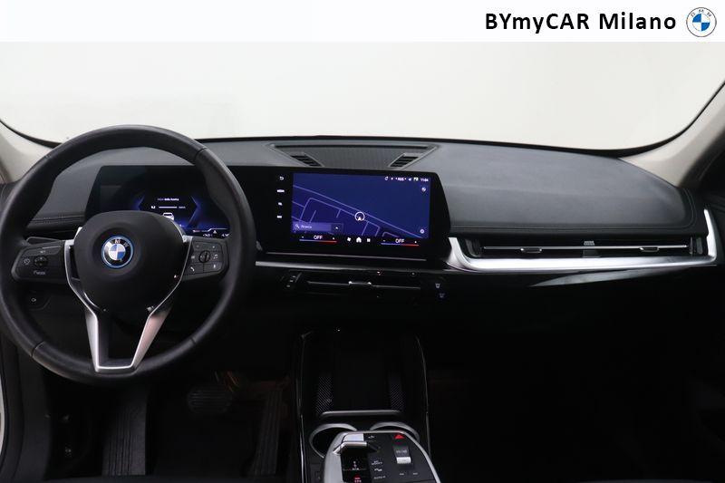 BMW X1 iX1 edrive 20 X-Line https://cdn.bymycar.eu/it-bo/assets/images/vehicles/vo/5424/BMW-X1-U11-jpg-14.jpg