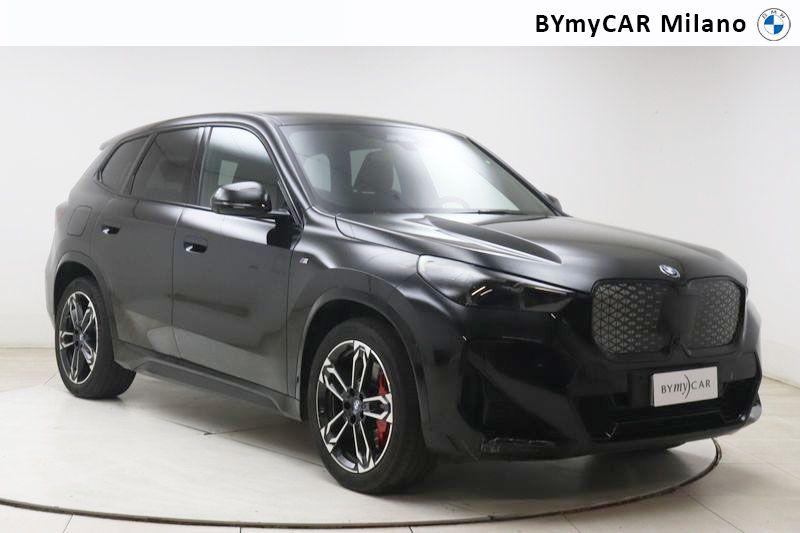 BMW X1 iX1 edrive 20 MSport Pro https://cdn.bymycar.eu/it-bo/assets/images/vehicles/vo/5426/BMW-X1-U11-jpg-6.jpg