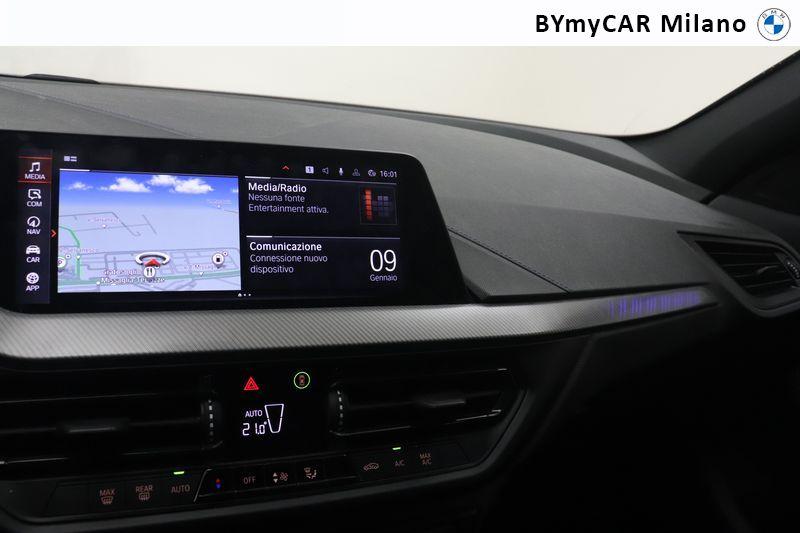 BMW Serie 1 118i Msport 136cv https://cdn.bymycar.eu/it-bo/assets/images/vehicles/vo/5562/BMW-SERIE-1-F40-jpg-14.jpg