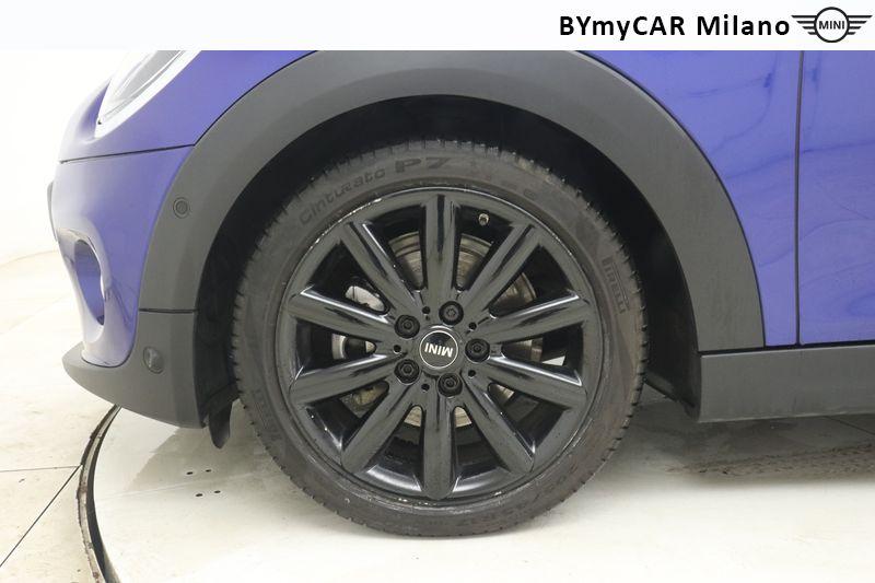 Mini Mini Mini 5p 1.5 One 102cv auto https://cdn.bymycar.eu/it-bo/assets/images/vehicles/vo/5595/MINI-MINI-IV-F55-2018-5P-jpg-9.jpg