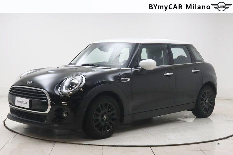 Mini Mini Mini 5p 1.5 Cooper Baker Street auto https://cdn.bymycar.eu/it-bo/assets/images/vehicles/vo/5770/MINI-MINI-IV-F55-2018-5P-jpg-0.jpg