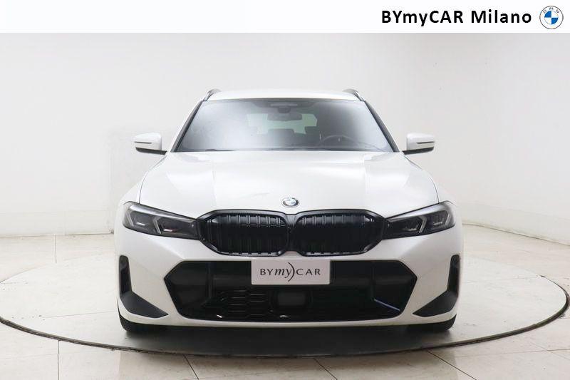 BMW Serie 3 320d Touring mhev 48V xdrive MSport auto https://cdn.bymycar.eu/it-bo/assets/images/vehicles/vo/5772/BMW-SERIE-3-G21-2022-TOURING-jpg-4.jpg