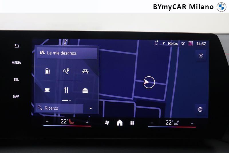 BMW Serie 1 120d 48V MSport Pro auto https://cdn.bymycar.eu/it-bo/assets/images/vehicles/vo/5774/BMW-SERIE-1-F70-jpg-13.jpg