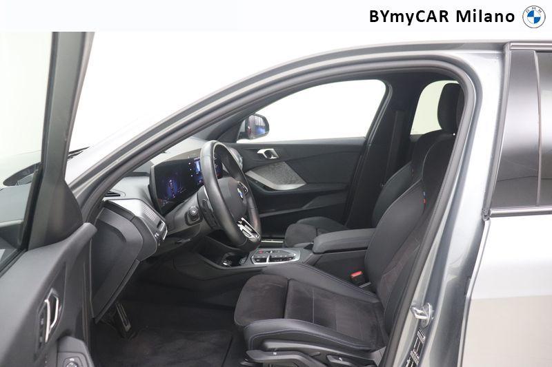 BMW Serie 1 118d MSport Pro auto https://cdn.bymycar.eu/it-bo/assets/images/vehicles/vo/5788/BMW-SERIE-1-F70-jpg-11.jpg