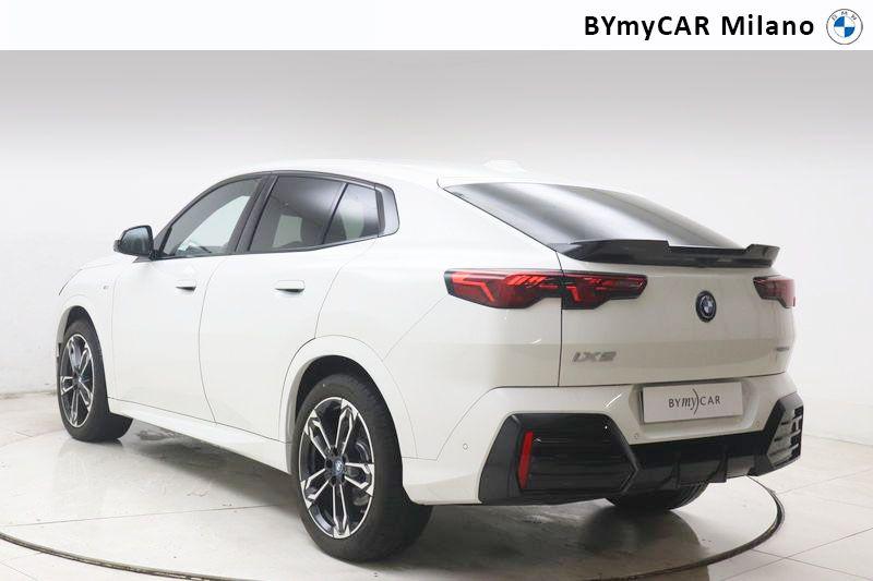 BMW X2 iX2 edrive 20 MSport Pro https://cdn.bymycar.eu/it-bo/assets/images/vehicles/vo/5798/BMW-X2-U10-jpg-14.jpg