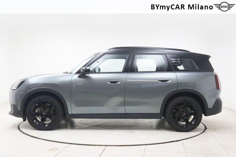 Mini Countryman Mini Countryman 1.5 48V C Classic auto https://cdn.bymycar.eu/it-bo/assets/images/vehicles/vo/5866/MINI-MINI-COUNTRYMAN-U25-jpg-3.jpg