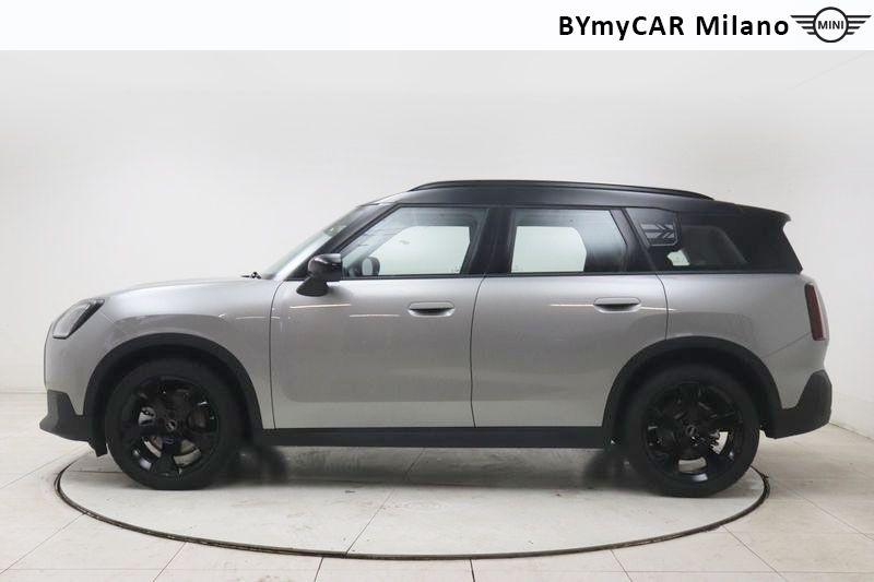 Mini Countryman Mini Countryman 1.5 48V C Classic auto https://cdn.bymycar.eu/it-bo/assets/images/vehicles/vo/5867/MINI-MINI-COUNTRYMAN-U25-jpg-3.jpg
