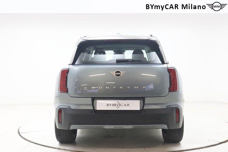 Mini Countryman Mini Countryman 1.5 48V C Classic auto https://cdn.bymycar.eu/it-bo/assets/images/vehicles/vo/5869/MINI-MINI-COUNTRYMAN-U25-jpg-4.jpg