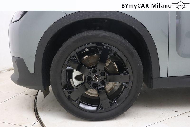Mini Countryman Mini Countryman 1.5 48V C Classic auto https://cdn.bymycar.eu/it-bo/assets/images/vehicles/vo/5869/MINI-MINI-COUNTRYMAN-U25-jpg-9.jpg