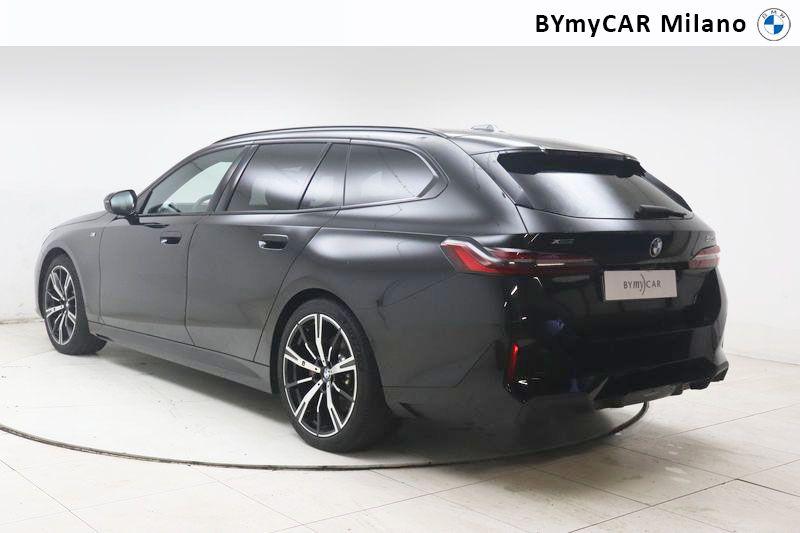 BMW Serie 5 520d Touring 48V xdrive MSport auto https://cdn.bymycar.eu/it-bo/assets/images/vehicles/vo/5870/BMW-SERIE-5-G61-2024-TOURING-jpg-14.jpg