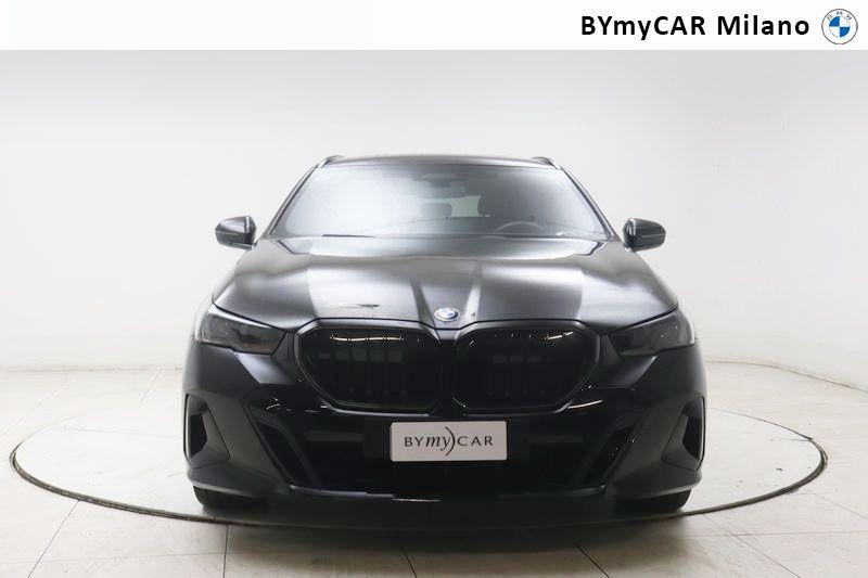BMW Serie 5 520d Touring 48V xdrive MSport auto https://cdn.bymycar.eu/it-bo/assets/images/vehicles/vo/5870/BMW-SERIE-5-G61-2024-TOURING-jpg-4.jpg