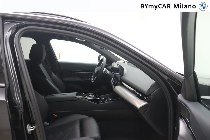 BMW Serie 5 520d Touring 48V xdrive MSport auto https://cdn.bymycar.eu/it-bo/assets/images/vehicles/vo/5870/BMW-SERIE-5-G61-2024-TOURING-jpg-8.jpg