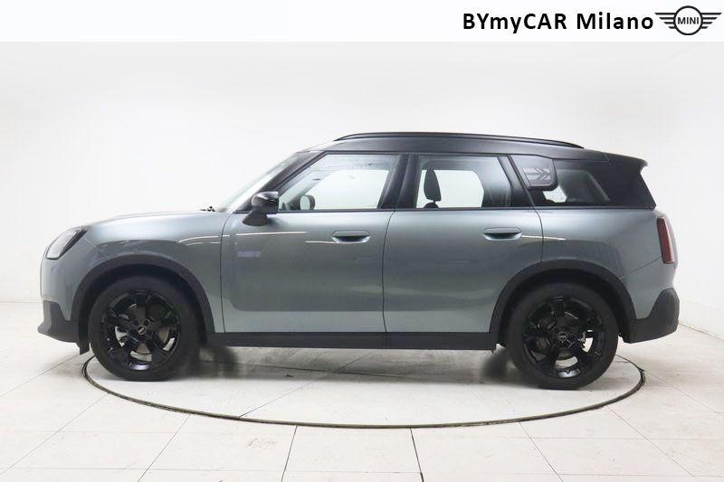 Mini Countryman Mini Countryman 1.5 48V C Classic auto https://cdn.bymycar.eu/it-bo/assets/images/vehicles/vo/5872/MINI-MINI-COUNTRYMAN-U25-jpg-3.jpg
