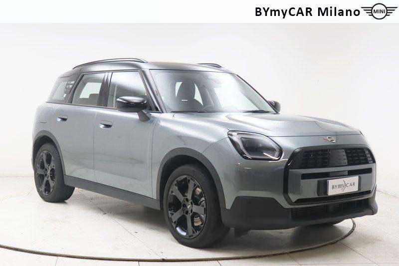 Mini Countryman Mini Countryman 1.5 48V C Classic auto https://cdn.bymycar.eu/it-bo/assets/images/vehicles/vo/5872/MINI-MINI-COUNTRYMAN-U25-jpg-6.jpg