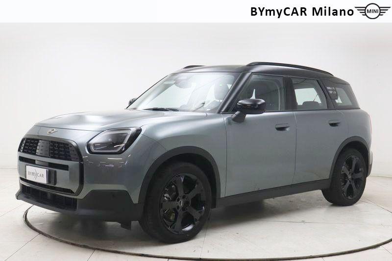 Mini Countryman Mini Countryman 1.5 48V C Classic auto https://cdn.bymycar.eu/it-bo/assets/images/vehicles/vo/5874/MINI-MINI-COUNTRYMAN-U25-jpg-0.jpg