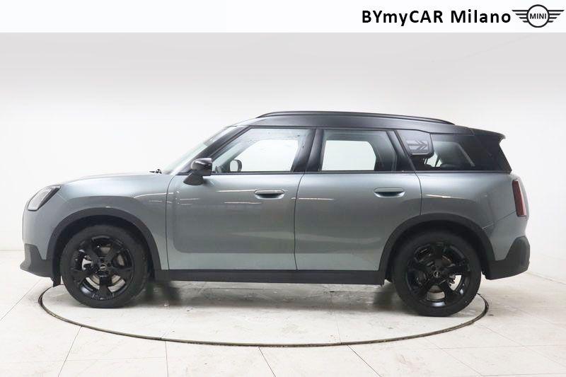 Mini Countryman Mini Countryman 1.5 48V C Classic auto https://cdn.bymycar.eu/it-bo/assets/images/vehicles/vo/5877/MINI-MINI-COUNTRYMAN-U25-jpg-3.jpg
