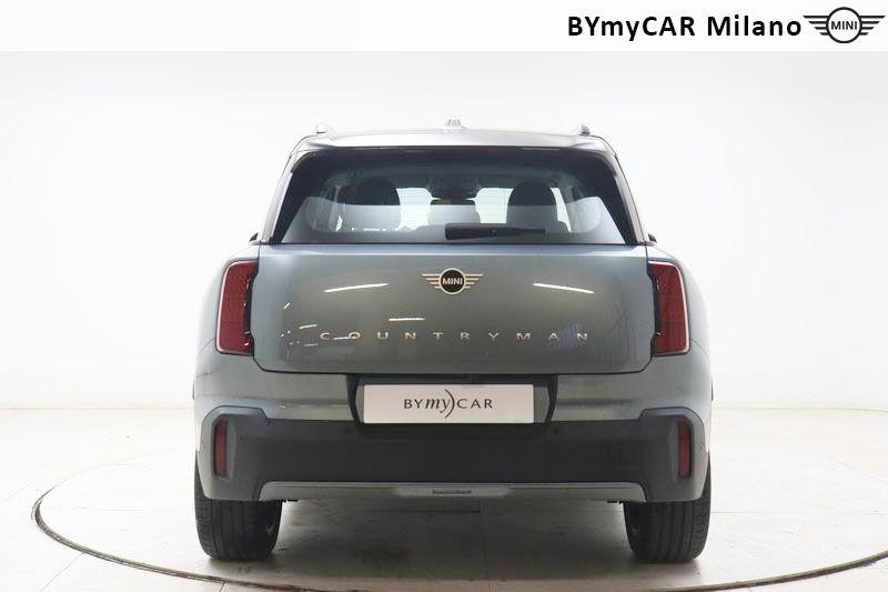 Mini Countryman Mini Countryman 1.5 48V C Classic auto https://cdn.bymycar.eu/it-bo/assets/images/vehicles/vo/5877/MINI-MINI-COUNTRYMAN-U25-jpg-4.jpg