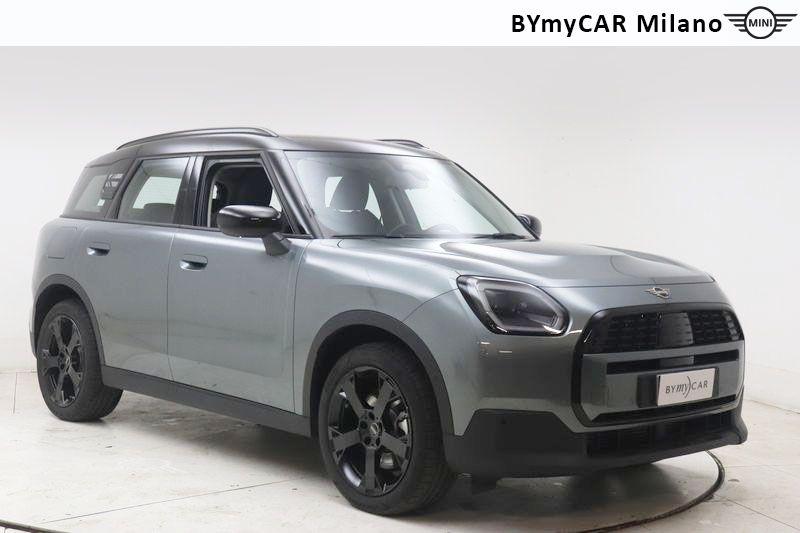 Mini Countryman Mini Countryman 1.5 48V C Classic auto https://cdn.bymycar.eu/it-bo/assets/images/vehicles/vo/5877/MINI-MINI-COUNTRYMAN-U25-jpg-6.jpg
