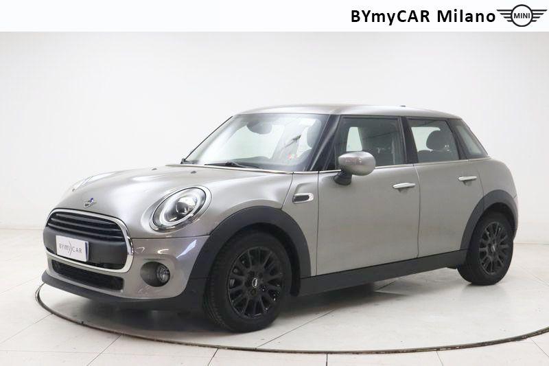 Mini Mini Mini 5p 1.5 One 102cv auto https://cdn.bymycar.eu/it-bo/assets/images/vehicles/vo/5888/MINI-MINI-IV-F55-2018-5P-jpg-0.jpg