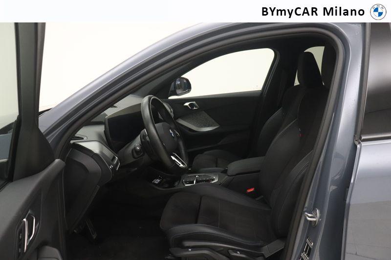 BMW Serie 1 118d MSport Pro auto https://cdn.bymycar.eu/it-bo/assets/images/vehicles/vo/5896/BMW-SERIE-1-F70-jpg-11.jpg