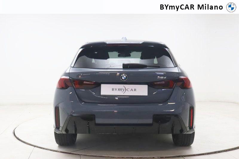 BMW Serie 1 118d MSport Pro auto https://cdn.bymycar.eu/it-bo/assets/images/vehicles/vo/5896/BMW-SERIE-1-F70-jpg-3.jpg
