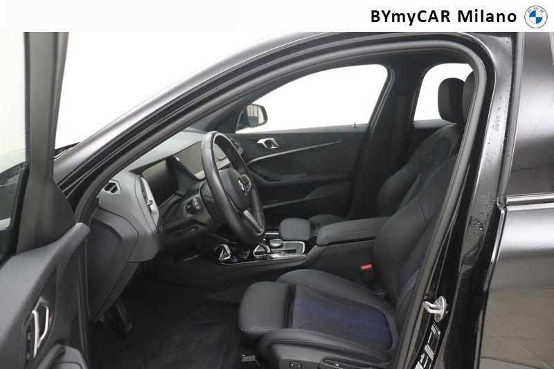 BMW Serie 1 118i Msport 136cv auto https://cdn.bymycar.eu/it-bo/assets/images/vehicles/vo/5900/BMW-SERIE-1-F40-jpg-11.jpg