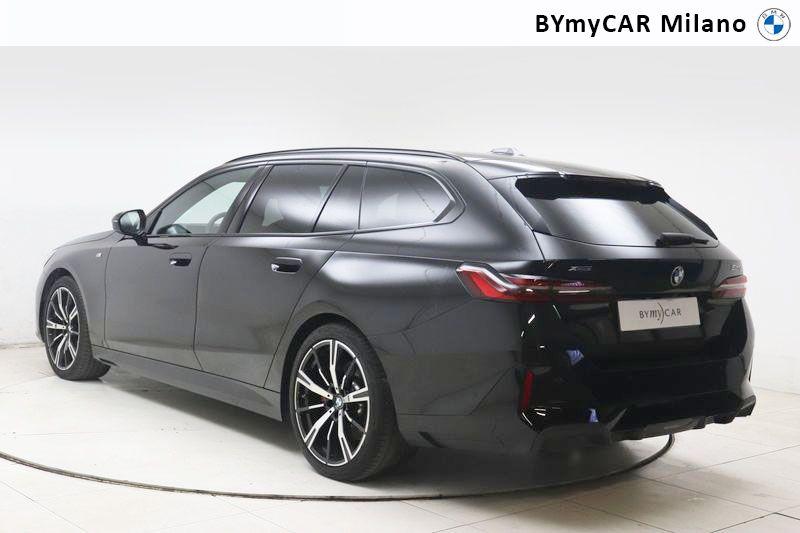 BMW Serie 5 520d Touring 48V xdrive MSport auto https://cdn.bymycar.eu/it-bo/assets/images/vehicles/vo/5902/BMW-SERIE-5-G61-2024-TOURING-jpg-15.jpg