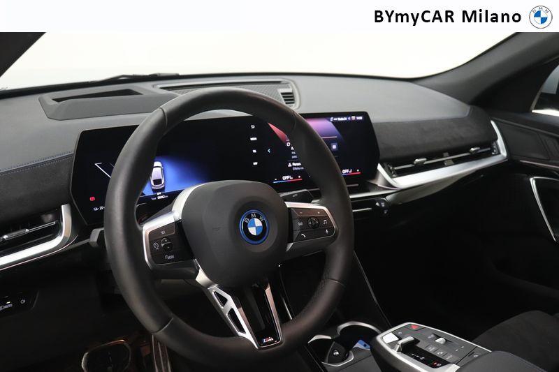 BMW X2 iX2 edrive 20 MSport Pro https://cdn.bymycar.eu/it-bo/assets/images/vehicles/vo/5904/BMW-X2-U10-jpg-10.jpg