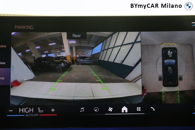 BMW Serie 5 i5 Touring edrive40 MSport Edition https://cdn.bymycar.eu/it-bo/assets/images/vehicles/vo/5907/BMW-SERIE-5-G61-2024-TOURING-jpg-14.jpg