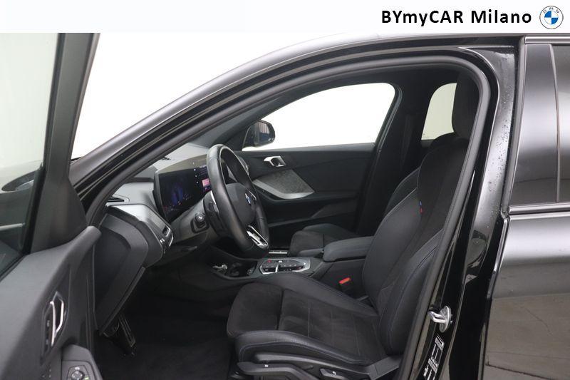 BMW Serie 1 118d MSport Pro auto https://cdn.bymycar.eu/it-bo/assets/images/vehicles/vo/5932/BMW-SERIE-1-F70-jpg-11.jpg