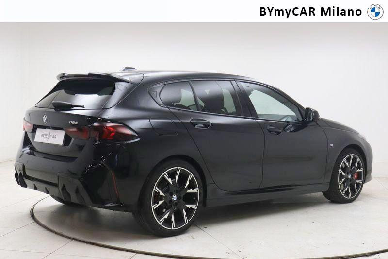 BMW Serie 1 118d MSport Pro auto https://cdn.bymycar.eu/it-bo/assets/images/vehicles/vo/5935/BMW-SERIE-1-F70-jpg-7.jpg