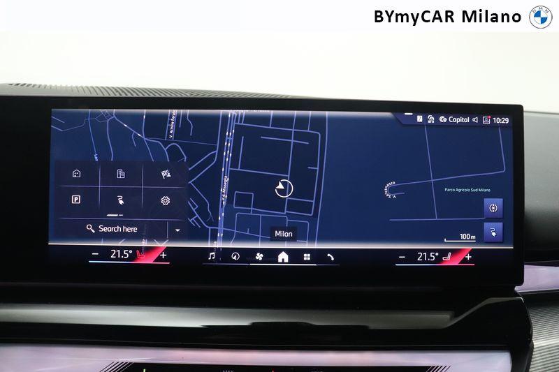 BMW Serie 5 i5 xdrive40 MSport Pro https://cdn.bymycar.eu/it-bo/assets/images/vehicles/vo/5936/BMW-SERIE-5-G60-BERLINA-jpg-13.jpg