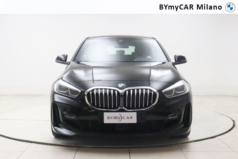 BMW Serie 1 118i Msport 136cv auto https://cdn.bymycar.eu/it-bo/assets/images/vehicles/vo/5937/BMW-SERIE-1-F40-jpg-4.jpg