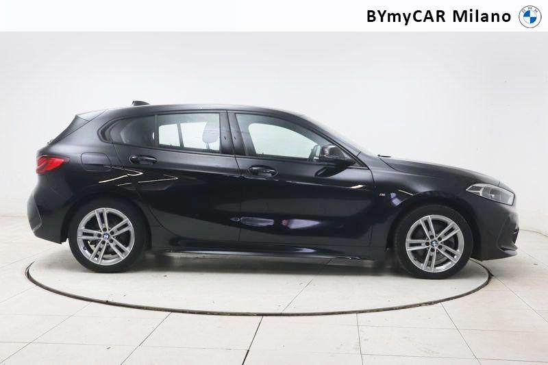 BMW Serie 1 118i Msport 136cv auto https://cdn.bymycar.eu/it-bo/assets/images/vehicles/vo/5937/BMW-SERIE-1-F40-jpg-6.jpg