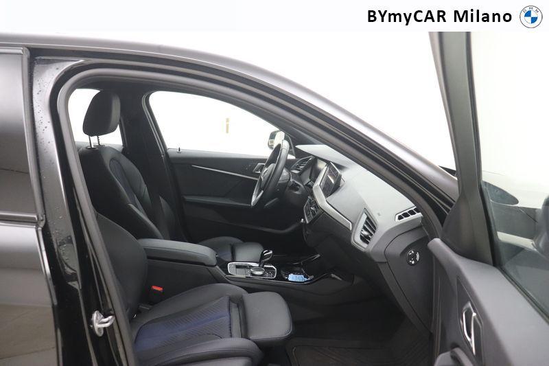 BMW Serie 1 118i Msport 136cv auto https://cdn.bymycar.eu/it-bo/assets/images/vehicles/vo/5937/BMW-SERIE-1-F40-jpg-8.jpg