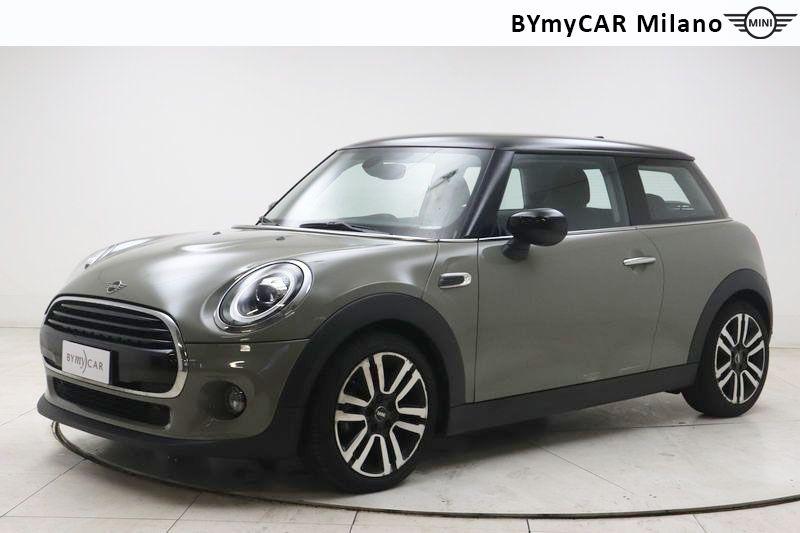 Mini Mini Mini 3p 1.5 Cooper Business auto https://cdn.bymycar.eu/it-bo/assets/images/vehicles/vo/5939/MINI-MINI-IV-F56-2018-3P-jpg-0.jpg