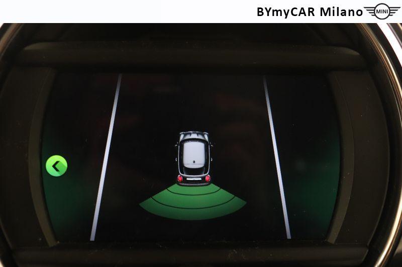 Mini Mini Mini 3p 1.5 Cooper Business auto https://cdn.bymycar.eu/it-bo/assets/images/vehicles/vo/5939/MINI-MINI-IV-F56-2018-3P-jpg-14.jpg